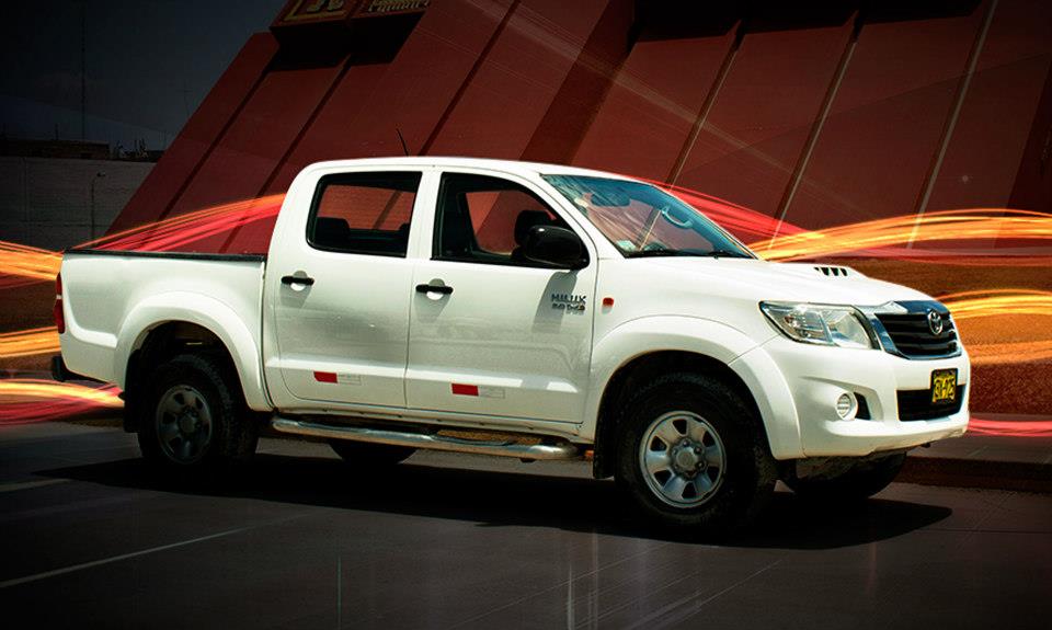 TOYOTA HILUX - Camioneta 4x4